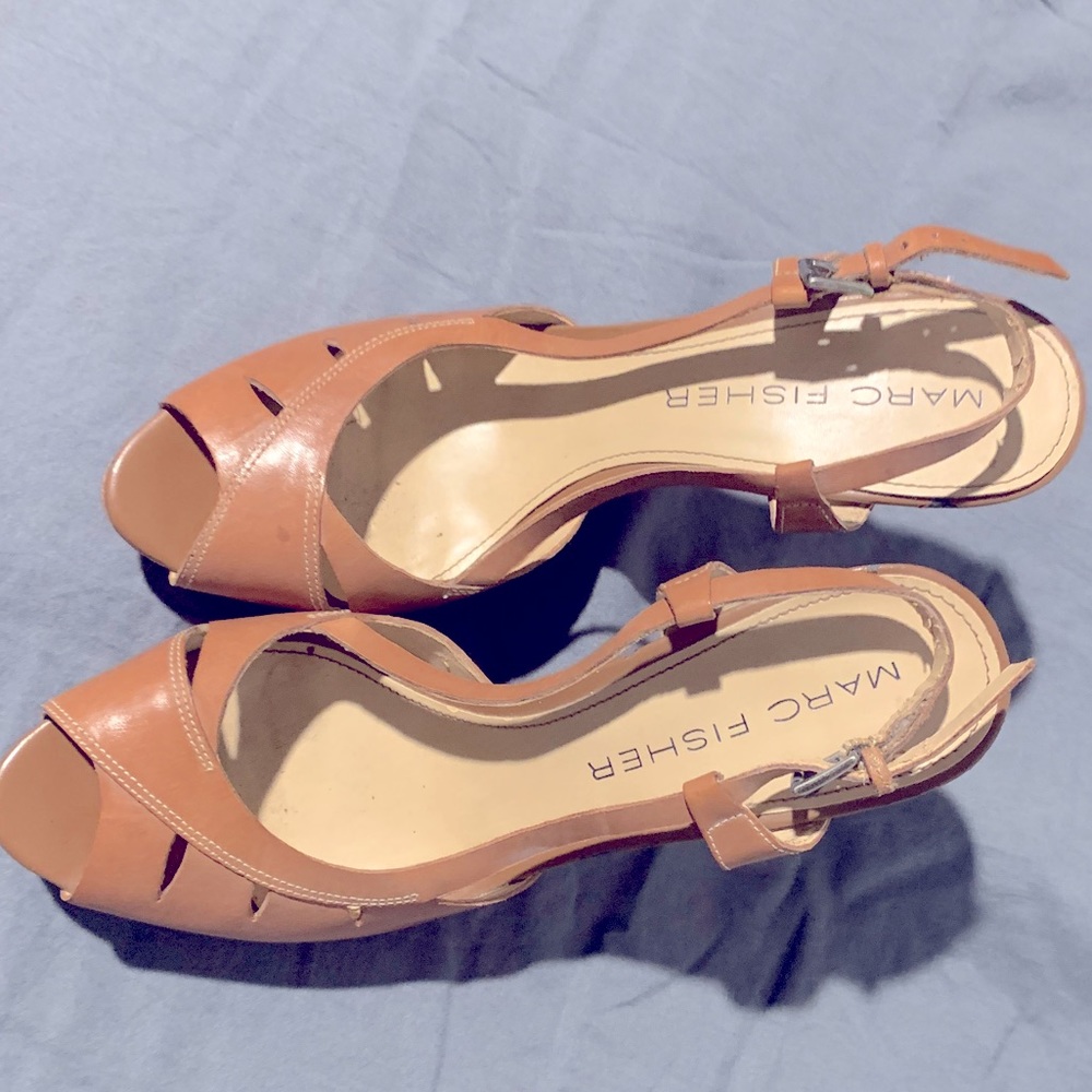 Shoes - Picture 4 of 4